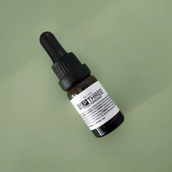 Derived from naturally occurring peptides found in salmon and mushrooms, this peptide complex supports receptors in a gentle way to give a feeling of satiety and support metabolism. 