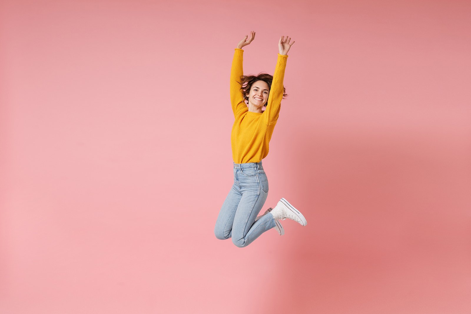 Unlike the spike and crash you get with many energy drinks, clean caffeine sources offer a more gradual release of energy, helping you stay more energized throughout the day.